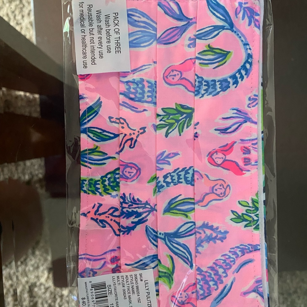 Lilly Pulitzer Mask Set - Picture 5 of 13